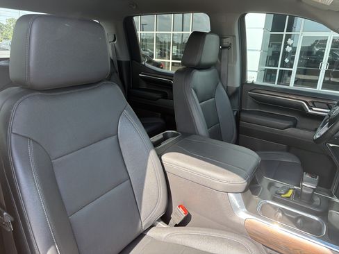 Used 2023 GMC Sierra 1500 SLT AWD/4WD image 7