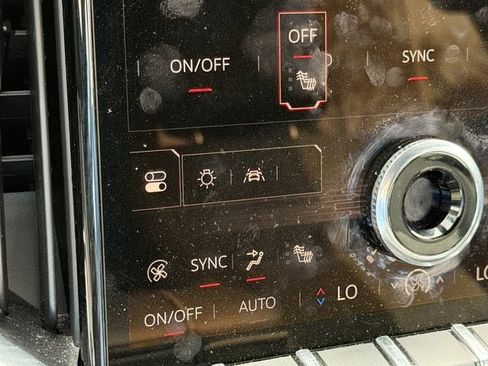 Used 2025 GMC Acadia Elevation image 20