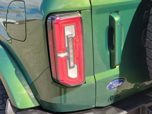 Used 2023 Ford Bronco Outer Banks AWD/4WD image 11