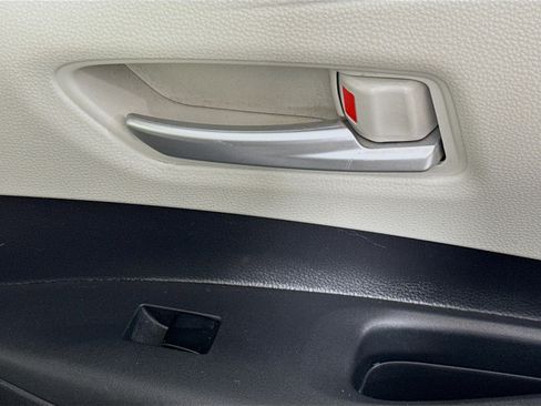 Used 2020 Toyota Corolla L image 23