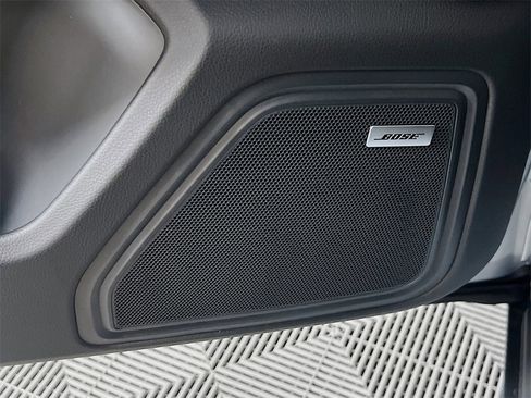 New 2026 Porsche Macan image 21