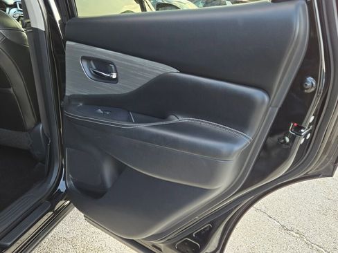 Used 2018 Nissan Murano SL image 11