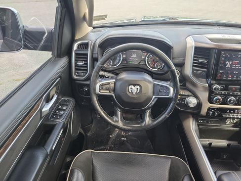 Used 2019 RAM 1500 Laramie AWD/4WD image 19