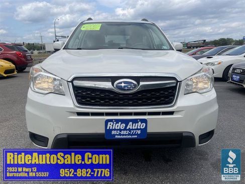 Used 2015 Subaru Forester 2.5i Premium AWD/4WD image 2