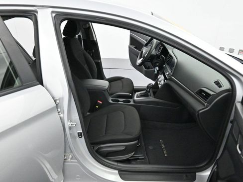 Used 2019 Hyundai Elantra SEL w/ Cargo Package image 26