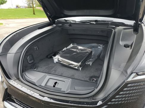 New 2025 Cadillac Escalade IQ Sport 2 image 31