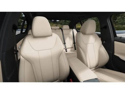 New 2026 BMW 330i xDrive Sedan w/ Premium Package AWD/4WD image 11