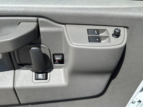 New 2026 GMC Savana 2500 Extended w/ Driver Convenience Package RWD image 28