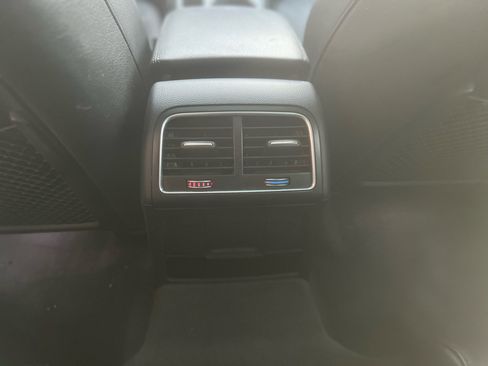 Used 2016 Audi A4 Premium Plus w/ Technology Package image 29