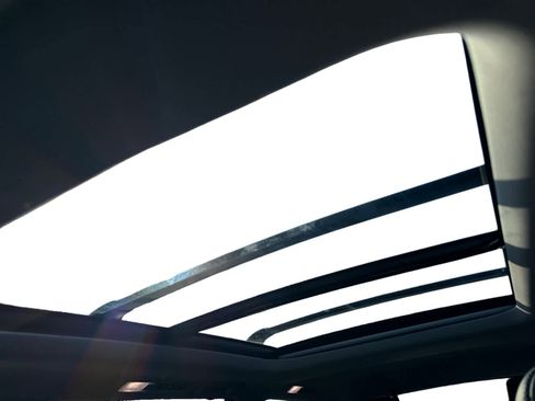 Used 2024 Toyota Grand Highlander Limited image 3