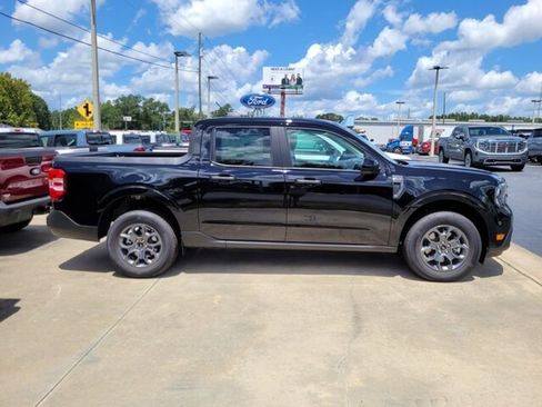 New 2025 Ford Maverick XLT w/ XLT Luxury Package image 11