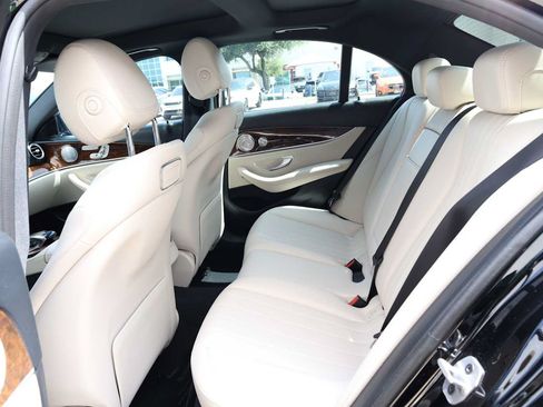Used 2019 Mercedes-Benz E 450 4MATIC Sedan image 39