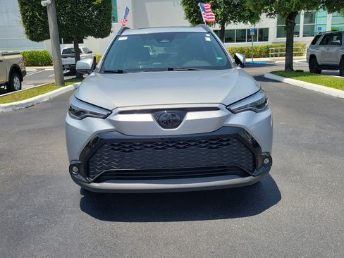 Used 2024 Toyota Corolla Cross AWD Hybrid w/ Convenience Package image 4