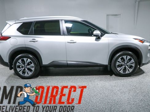Used 2023 Nissan Rogue SV w/ SV Premium B Package FWD image 6