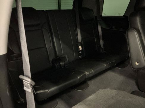 Used 2019 Chevrolet Tahoe Premier AWD/4WD image 16