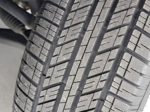 Used 2018 GMC Canyon SLE w/ SLE Convenience Package image 29