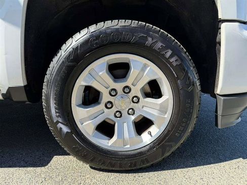 Used 2018 Chevrolet Silverado 1500 LT w/ All Star Edition image 17