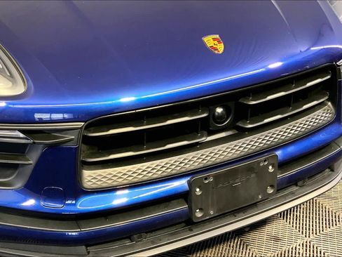 Used 2023 Porsche Macan image 34