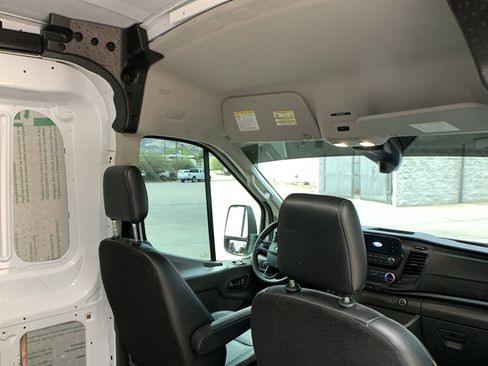 Used 2023 Ford Transit 250 Medium Roof AWD image 23