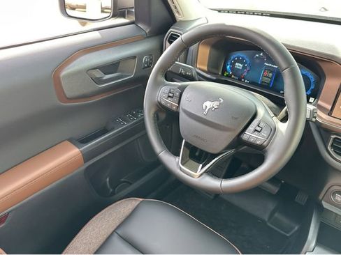 New 2025 Ford Bronco Sport Outer Banks w/ Sasquatch Outer Banks Package image 13