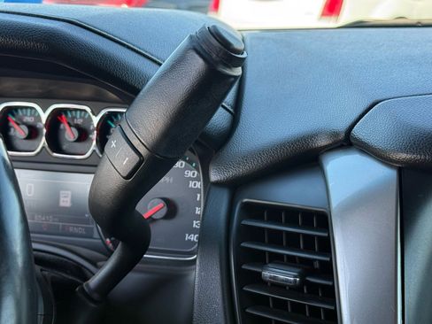 Used 2018 Chevrolet Suburban Premier image 26