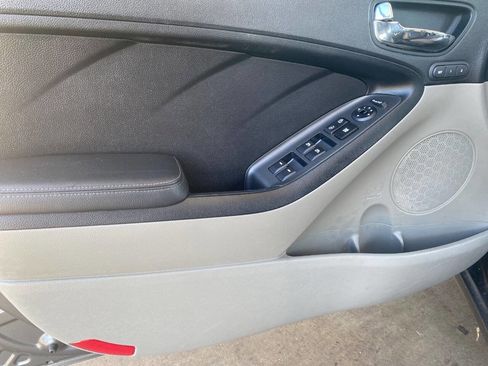 Used 2014 Kia Forte EX w/ Premium Package FWD image 20