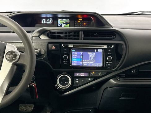 Used 2016 Toyota Prius C One image 22