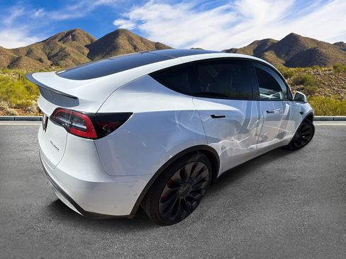 Used 2020 Tesla Model Y Long Range AWD/4WD image 4