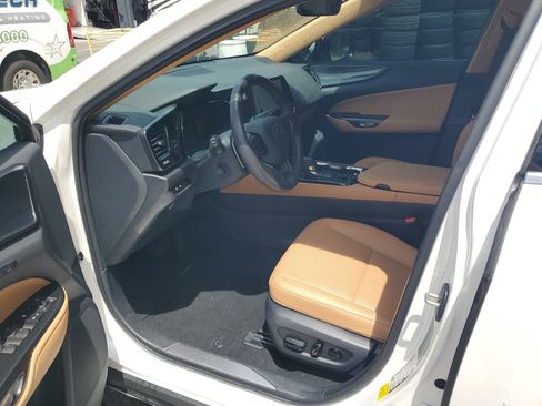 Used 2025 Lexus NX 350 AWD w/ Accessory Package (2T) image 12