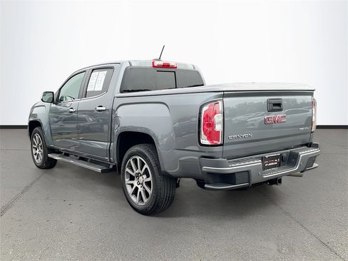Used 2019 GMC Canyon Denali image 5