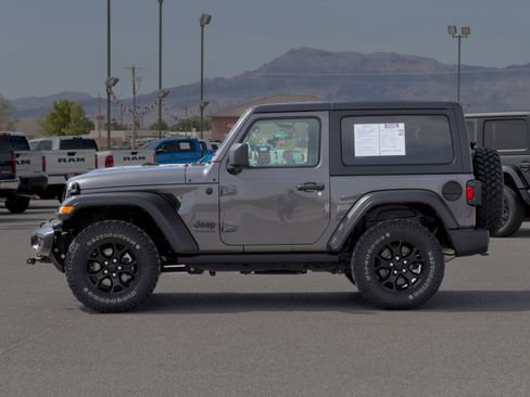 Used 2022 Jeep Wrangler Willys image 2