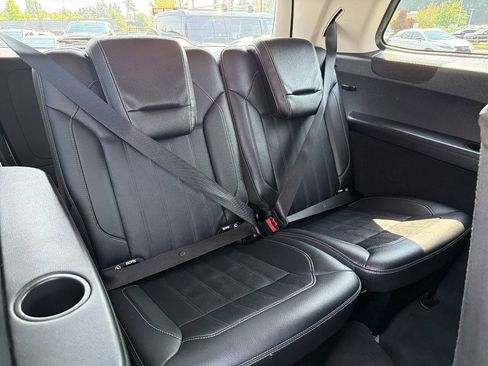 Used 2016 Mercedes-Benz GL 450 4MATIC image 27