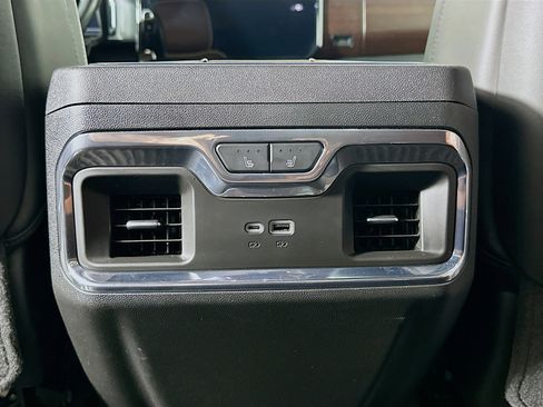Used 2024 GMC Sierra 2500 Denali Ultimate AWD/4WD image 27