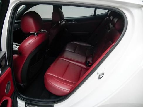 Used 2020 Kia Stinger GT1 RWD image 24