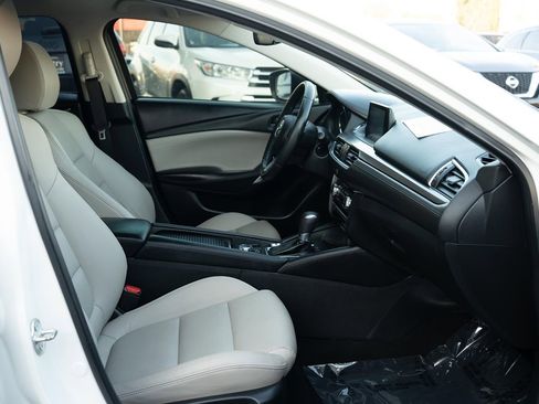 Used 2017 MAZDA MAZDA6 Touring image 17