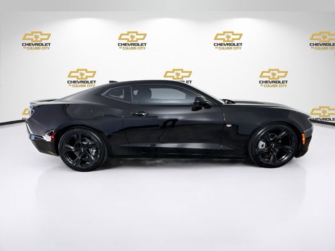 Used 2022 Chevrolet Camaro LT w/ RS Package RWD image 7