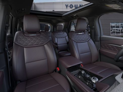 New 2026 Ford Explorer Platinum w/ LUX Leather Package AWD/4WD image 10