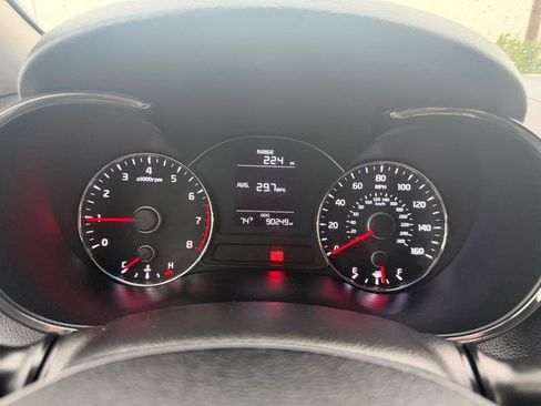 Used 2017 Kia Forte LX FWD image 16
