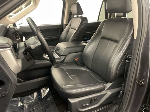 Used 2022 Ford Expedition Max XLT AWD/4WD image 13