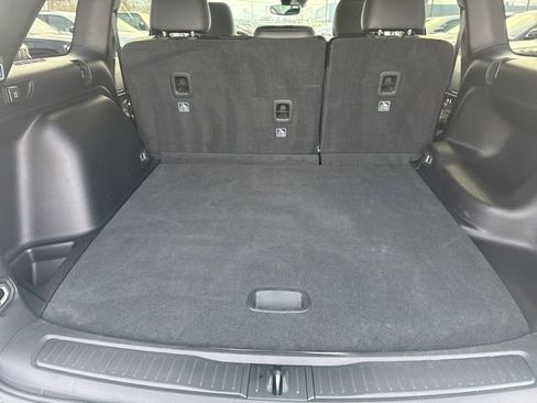 Used 2024 Jeep Grand Cherokee Altitude image 24