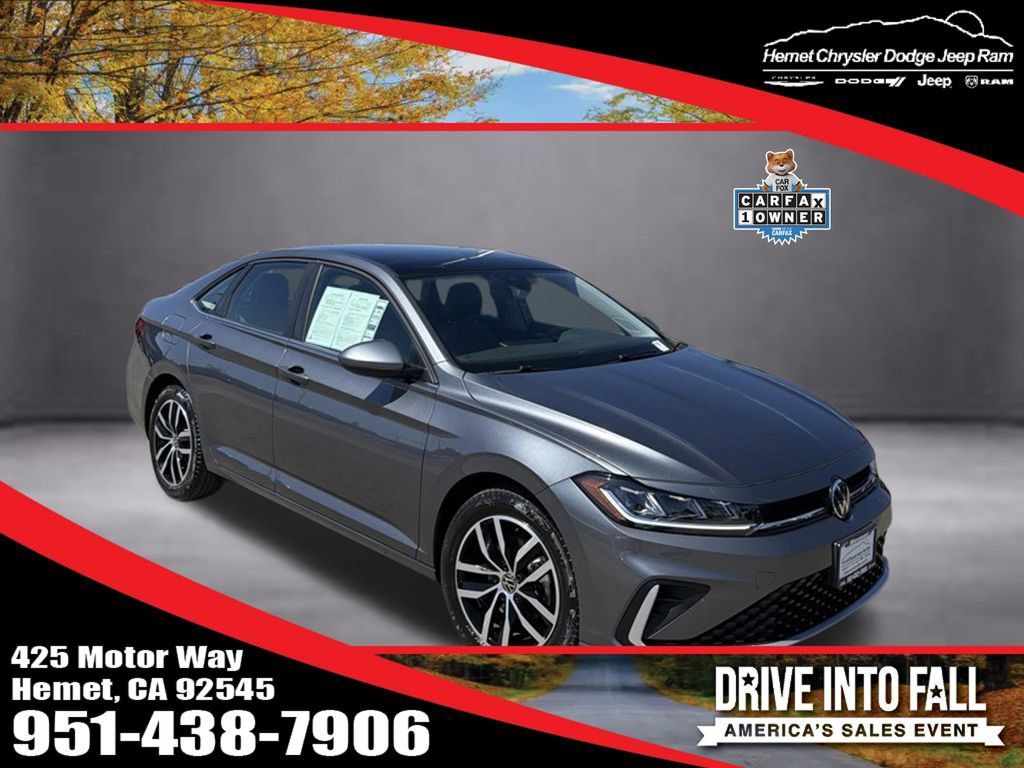 Used 2025 Volkswagen Jetta SE FWD image 1