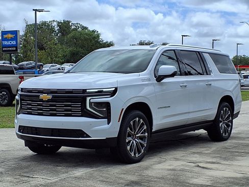 New 2026 Chevrolet Suburban High Country RWD image 25