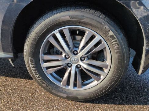 Used 2019 INFINITI QX60 Luxe w/ Essential Package image 13