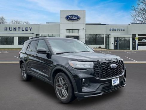 Used 2025 Ford Explorer ST w/ Sun And Sound Package AWD/4WD image 3