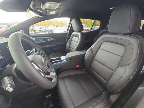 New 2026 Chevrolet Equinox EV LT image 19