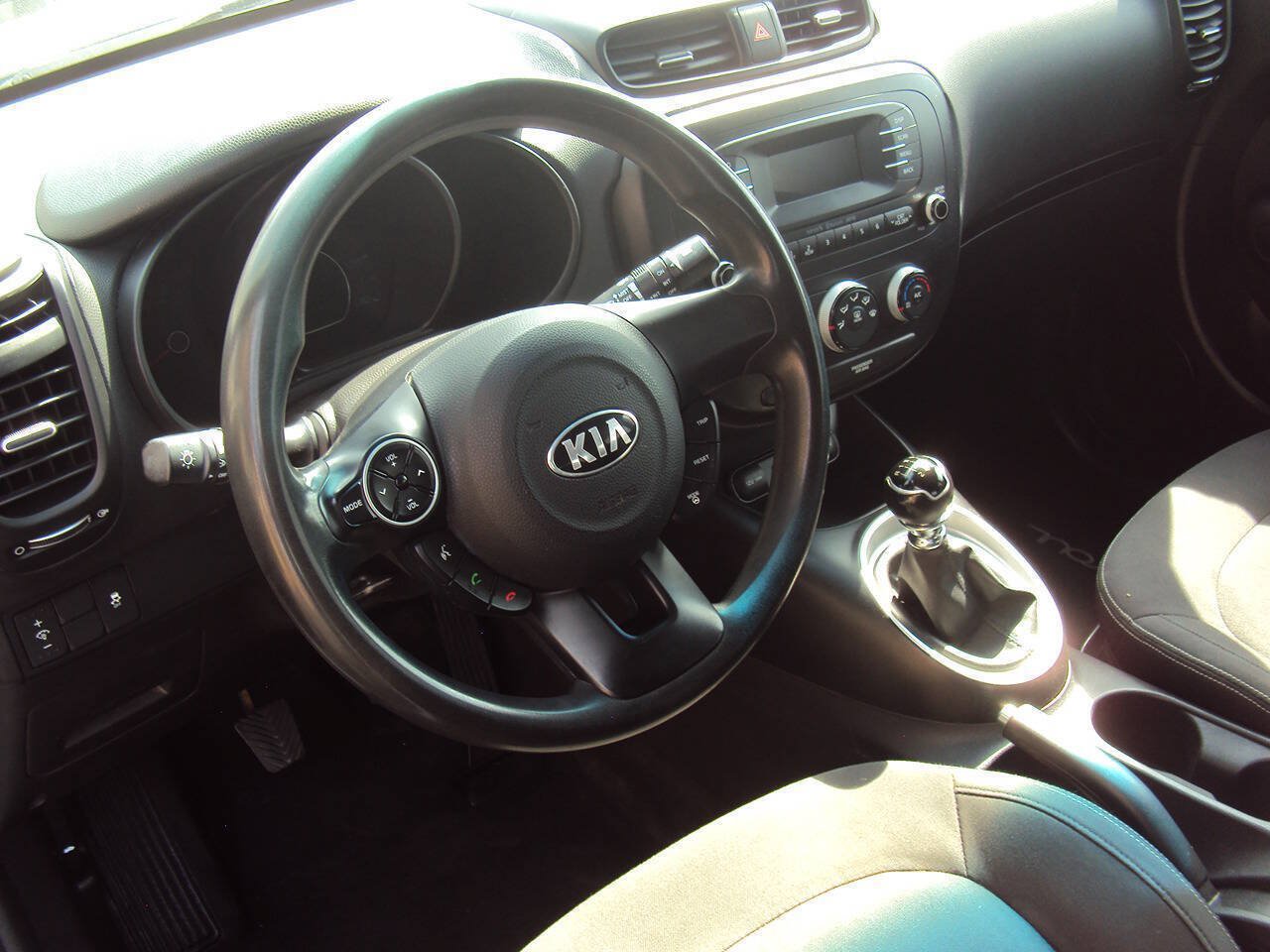 Used 2015 Kia Soul FWD image 8