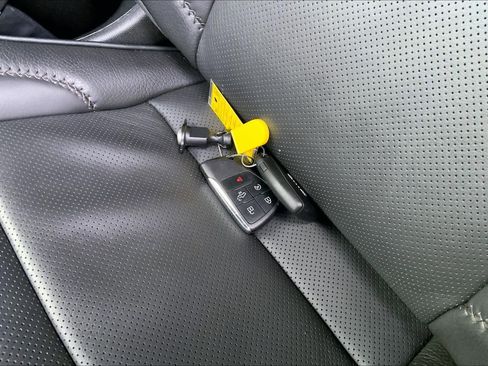 Used 2024 GMC Sierra 1500 Denali w/ Denali Reserve Package image 15