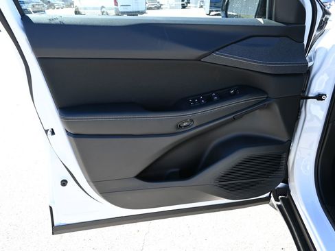 New 2026 Jeep Cherokee Laredo image 6