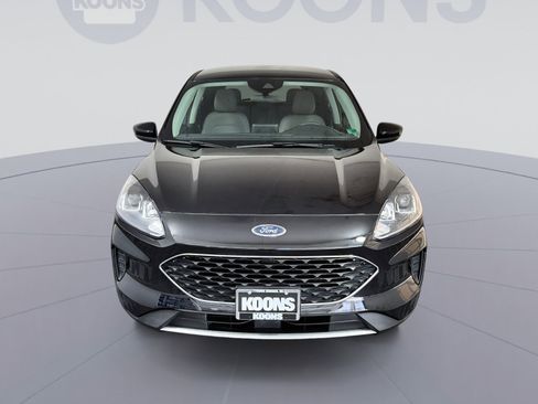 Used 2021 Ford Escape SE image 11