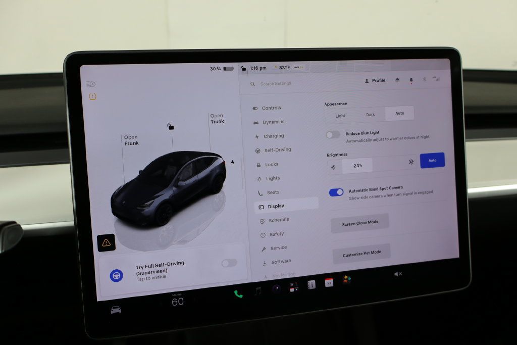 Used 2023 Tesla Model Y Long Range AWD/4WD image 34